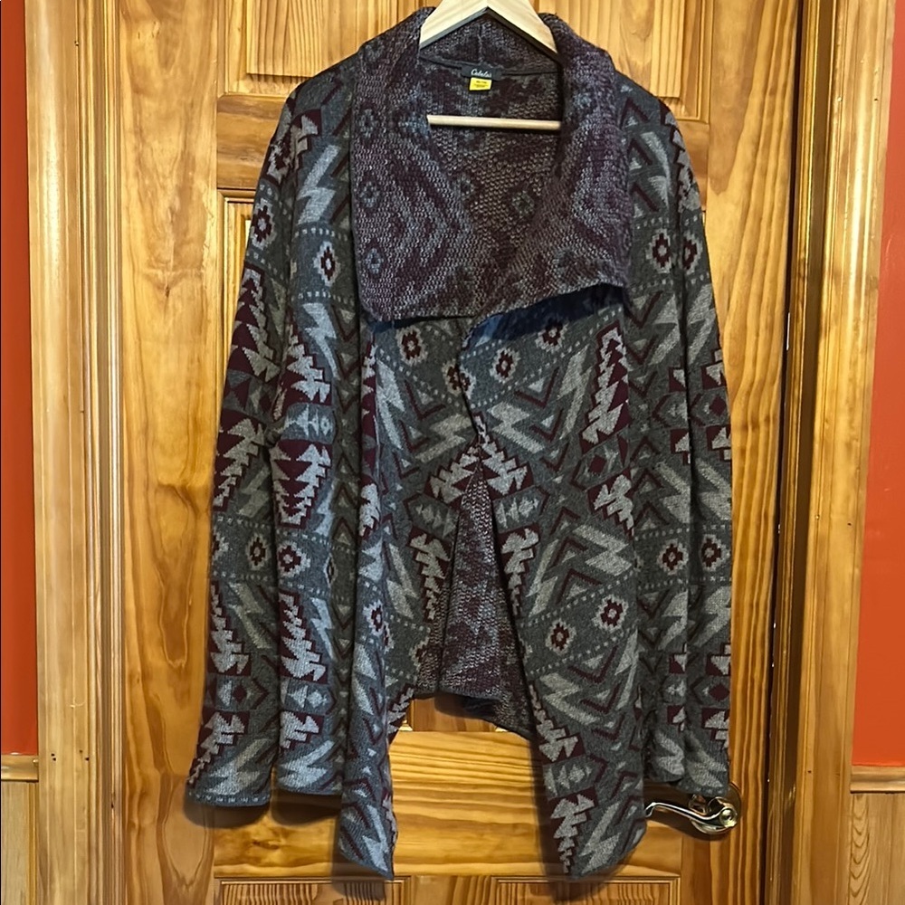 Cabela's Gray and Maroon Patterned Cozy Cardigan Sweater